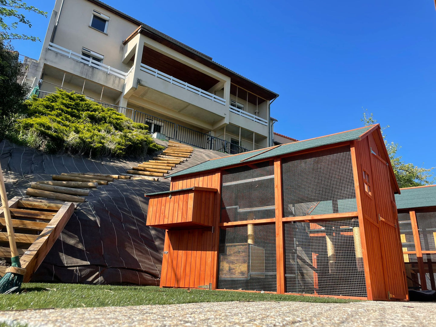Chalet pension chat 9m² – Volcagriffes